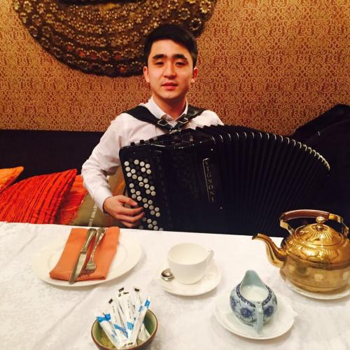 Даулет Алмұратов - Ойнада күл (2016)