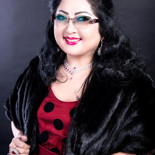 Мақпал Жүнісова - Өмір неткен тамаша (2016)