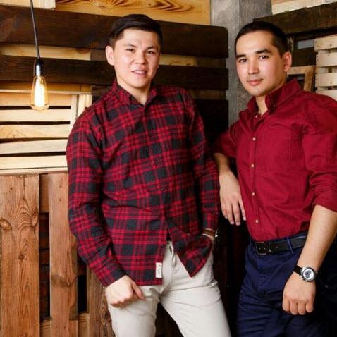 Болат Аманжол & Aбзал Аманжол - Мөлдіреген көздерің (2017)