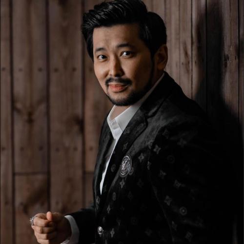 Абылай Берденов - Алтайдың ар жағынан келген ару