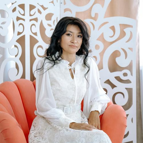 Акижанова Гүлнұр - Мәңгілік махаббат әуені