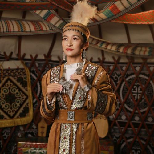 Акижанова Гүлнұр - Өкінді гүлім