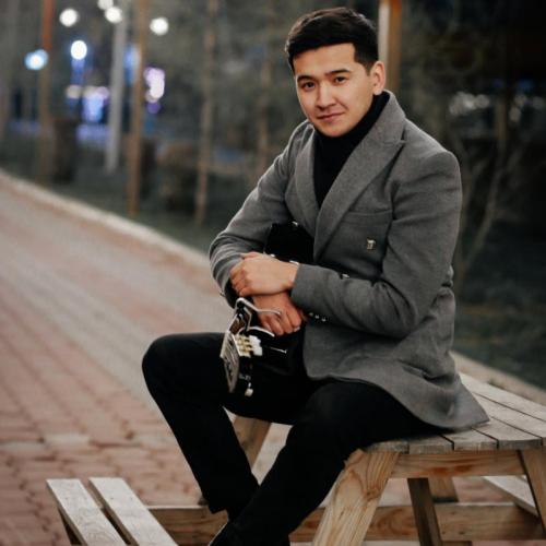 Еламан Маженов