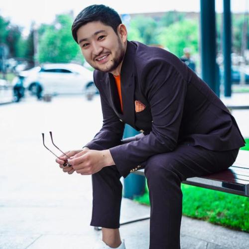 Ерболат Төлеген - Блогер қыз