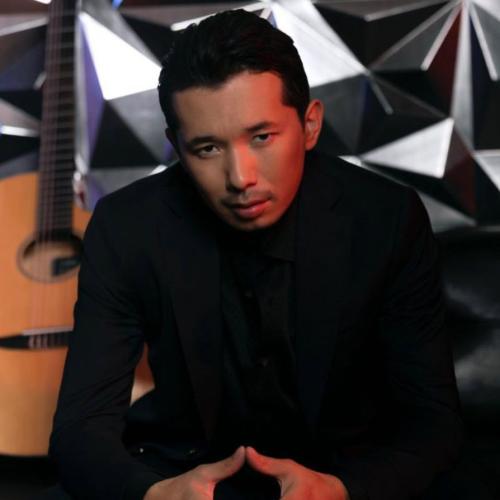 Gazizkhan Shekerbekov - Kinali Emespin