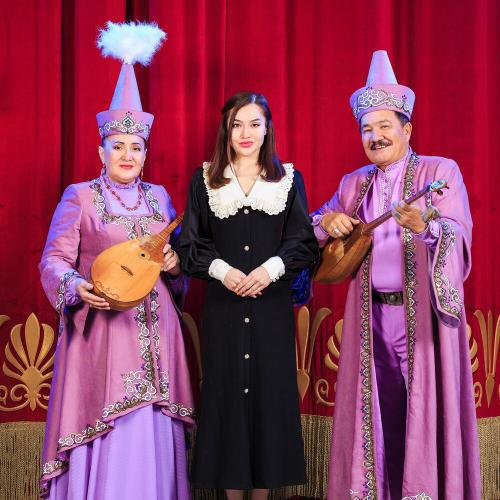 Қанат Құдайбергенов, Айтгүл Құдайбергенова, Салтанат Құдайбергенова - Сырғалым