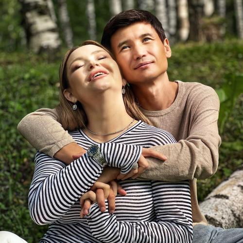 Қуаныш Құрманбаев, Қарлығаш Сұлтанша - Мөлдіріндей тамшының