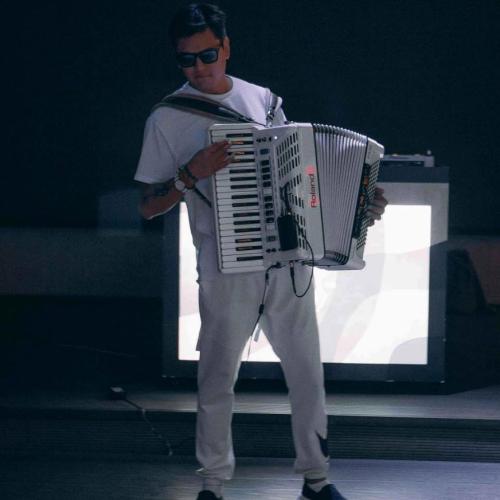 Махмуд Урумбаев - Аяулым