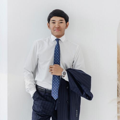 Максутов Данат - Махаббат өтіп барады.․․