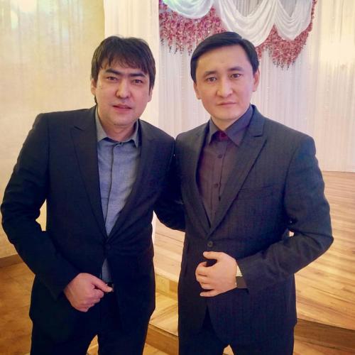 Мейрамбек Бесбаев & Ақылбек Жеменей - Биші қыз