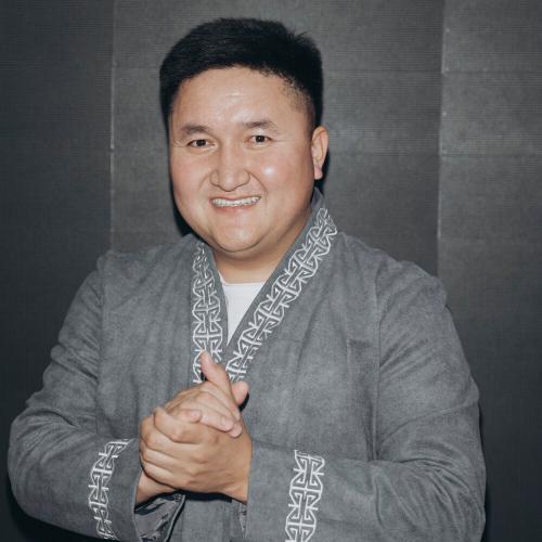 Нұрхат Жүнісов - Қазақ дәстүрлері