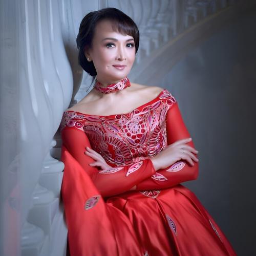 Нуржамал Усенбаева - Звёздная ночь