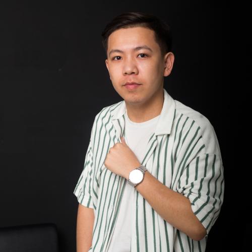 Райымбек Өтепов - Суретші қыз