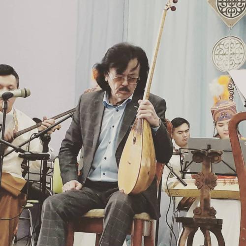 Секен Тұрысбеков - Жазғы қар