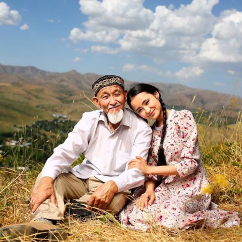 Тәжмина Даниярқызы - Ата