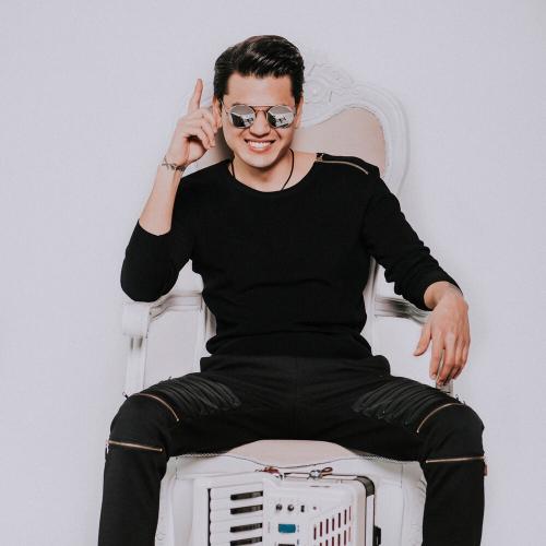 Урумбаев Махмуд - Бақыт құшағыңда