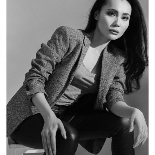 Zhanar Dugalova - Кім үшін 