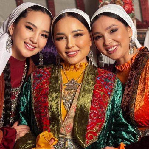 Zhazira Bairbekova, Салтанат Бақаева, Альбина Шардарова - Абысын-ажындар