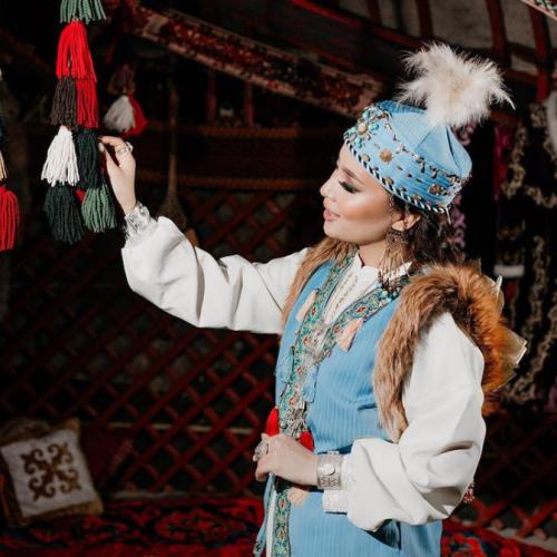 Жұпар Садақбаева - Қыз ғұмыр…